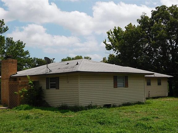 3rd image of 340 N Spruce