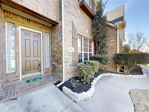 3rd image of 2300 Mallory Dr