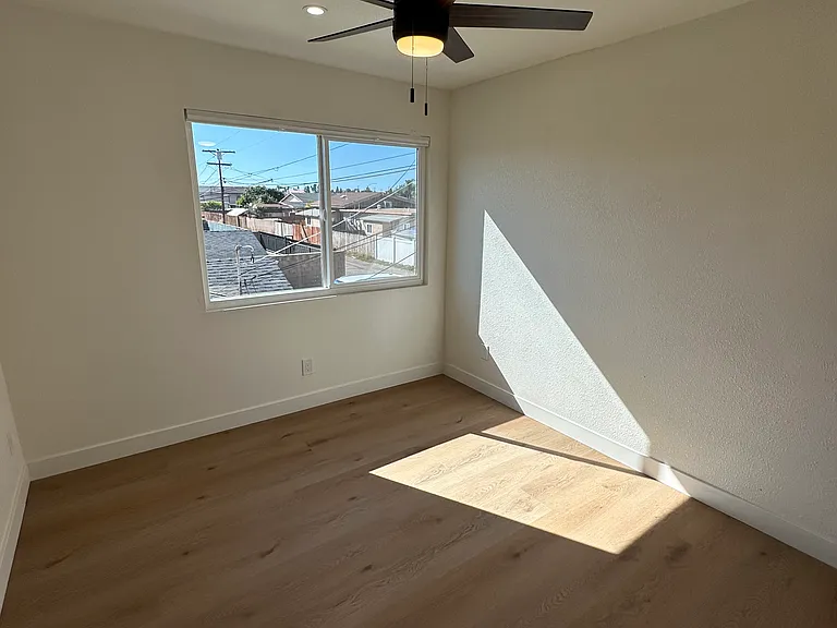 410 Zenith St #3 — Photo 10