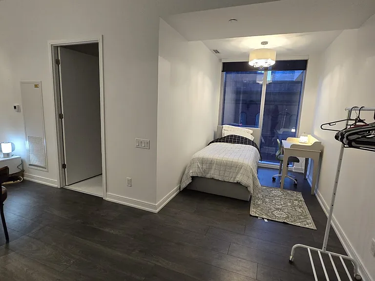 3 Gloucester St #512 — Photo 21