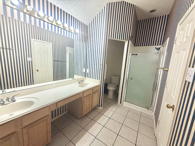 5606 Indian Hill Dr — Photo 9