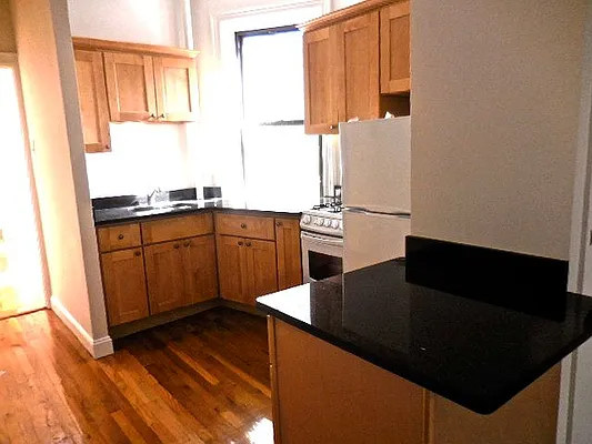 Rented by Aimee Grodanz, LREB | media 14