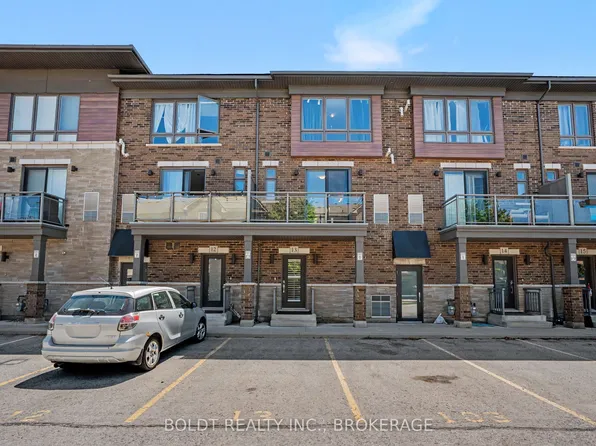 510 N Service Rd #13, Grimsby, ON L3M 0C9
