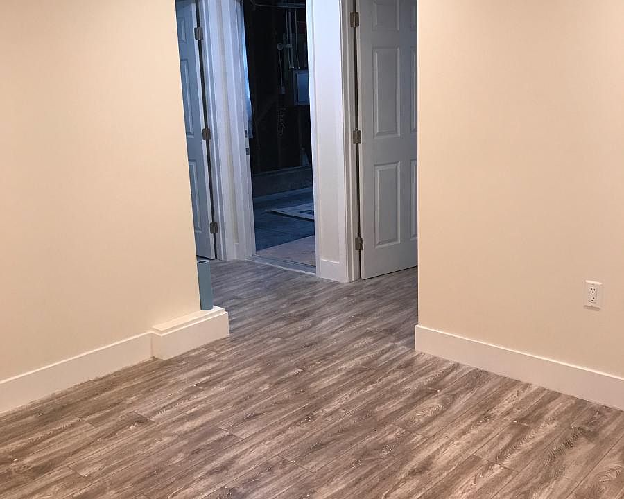 1st image of 500A 19th Ave