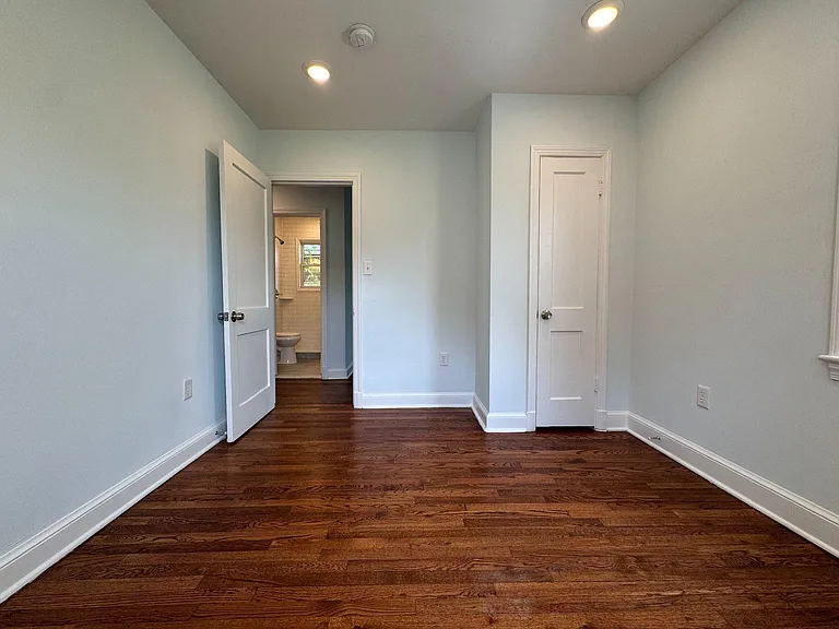 9405 Rhode Island Ave — Photo 12