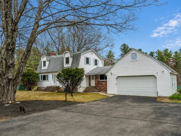 19 Dutton Road, Pelham, NH 03076