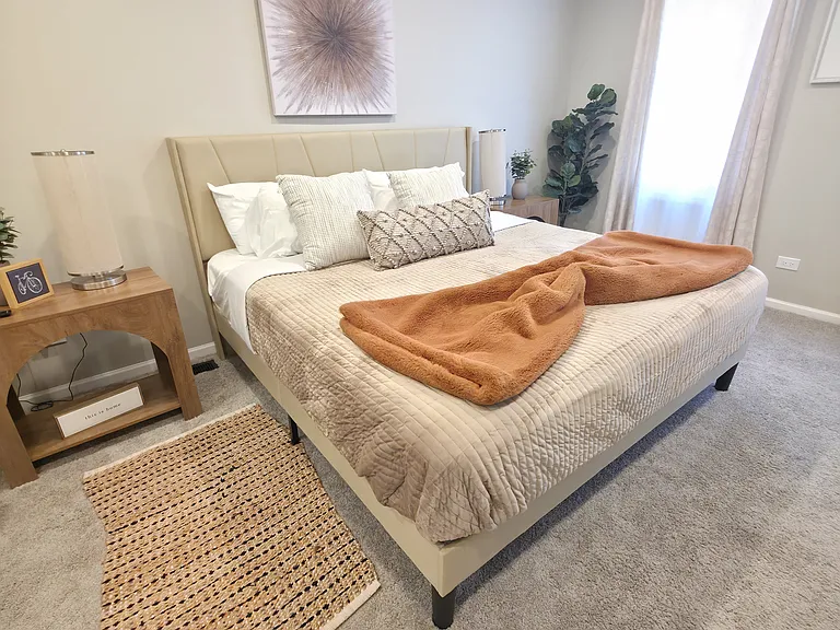 Bentley Dr — Photo 11