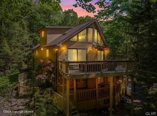 115 Greenwood Rd, Lake Harmony, PA 18624