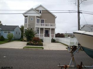112 8th St S, Brigantine, NJ 08203