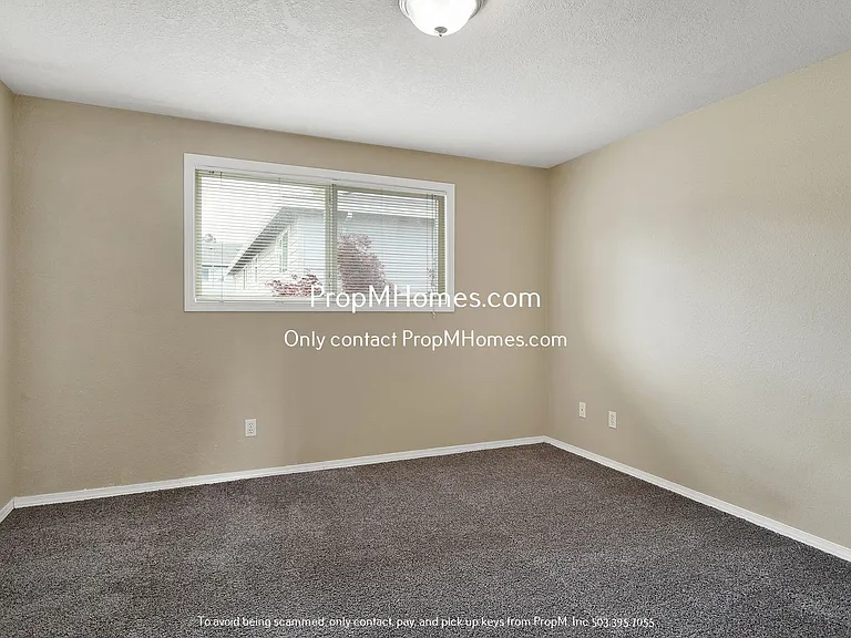 4417 Cornwall St — Photo 12