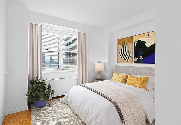 4th image of 300 E 40th St APT 23J