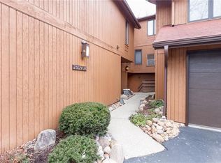 25026 Mill River Rd, Olmsted falls, OH 44138