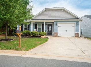 3815 Sanwood Ln, Kernersville, NC 27284