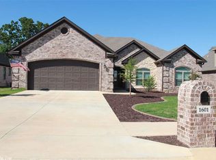 1601 Creekview Dr, Sherwood, AR 72120