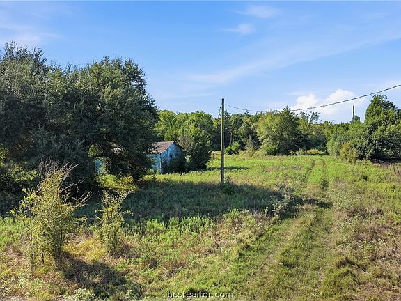 5th image of Mathis Meadows Ln