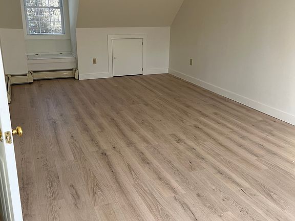 Bedroom - all new flooring