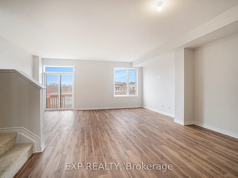 74 Richelieu St — Photo 5