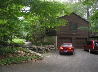 16 Rowledge Pond Rd, Sandy Hook, CT 06482