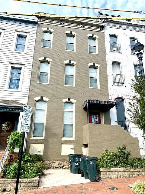 Building Photo - 503 Church St