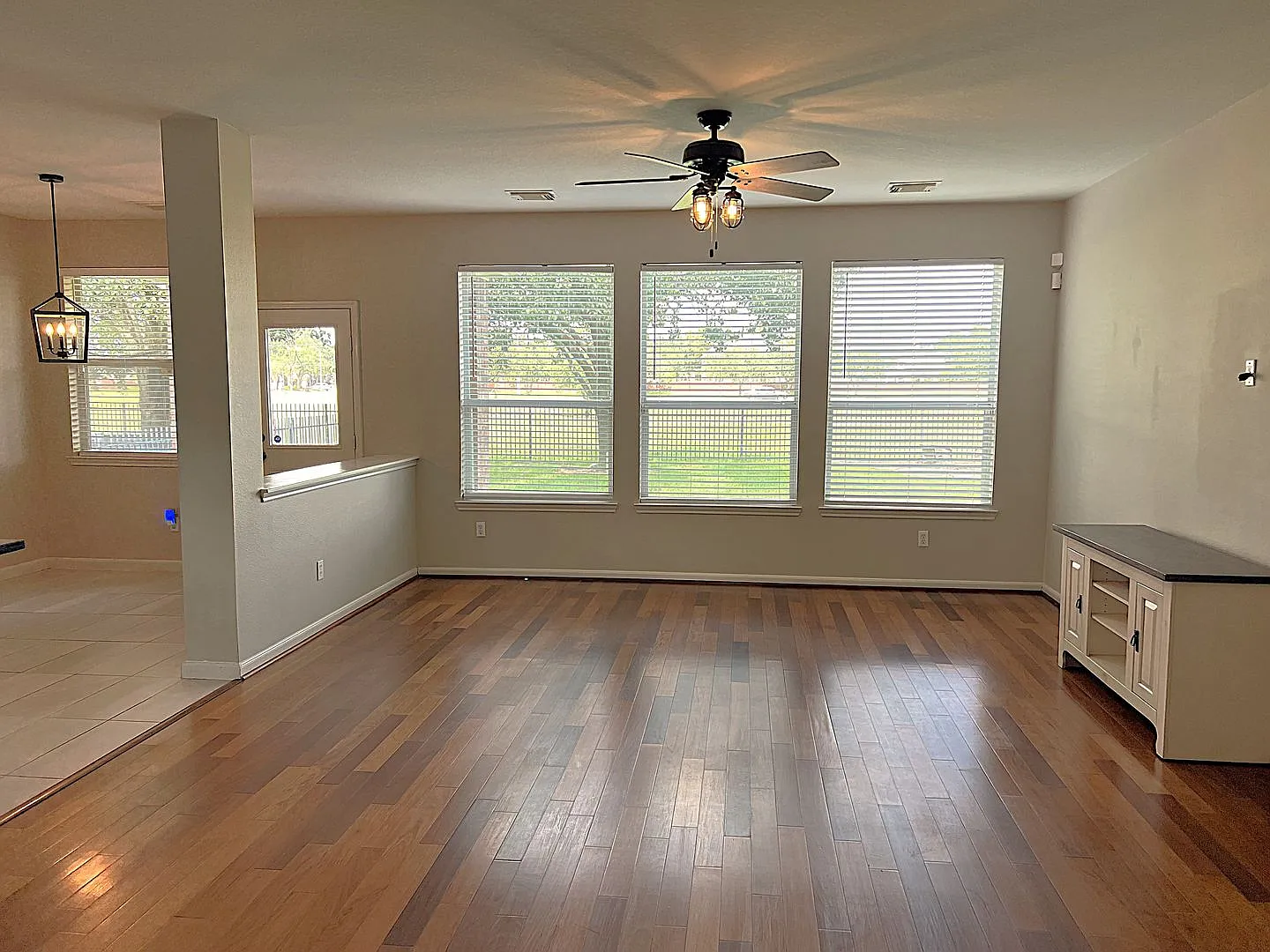Home situated on the Golf Course in the Cypress Community of Stone Gate — Photo 4