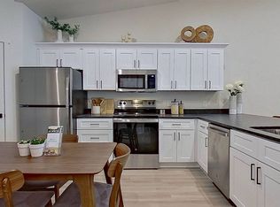 Arabella, Independence, MO 64057