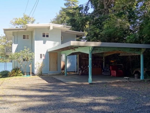 2nd image of 1630 NE Lake Cove Dr