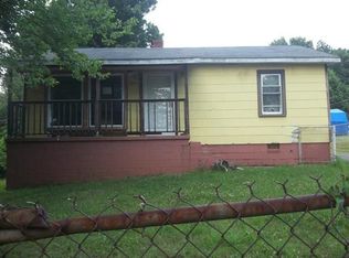 1548 Parton Dr, Kingsport, TN 37660