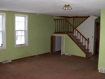2nd image of 204 N 5th St