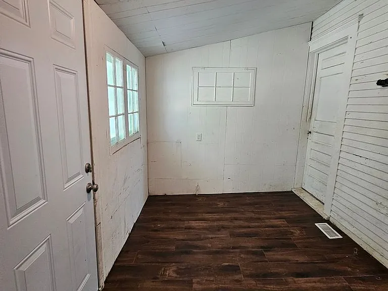 2503 N Delaware Ave — Photo 22