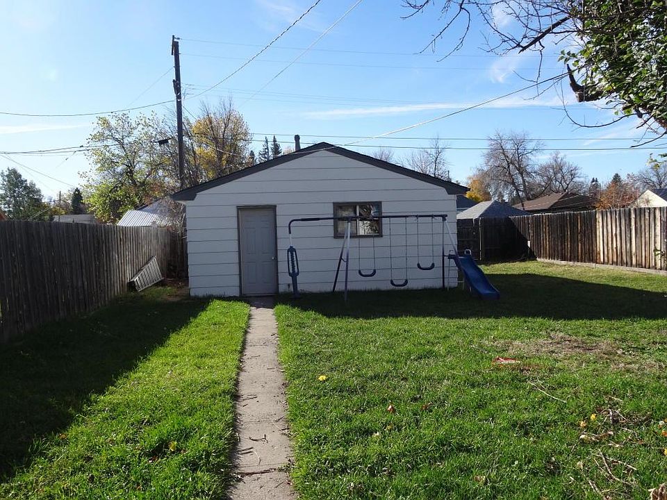 2nd image of 3120 1st Ave S