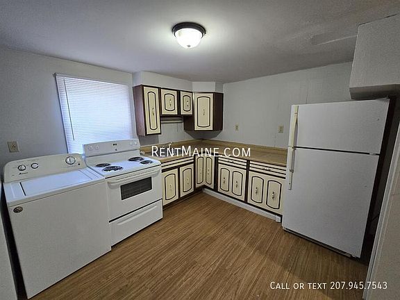 2nd image of 324 Grove St