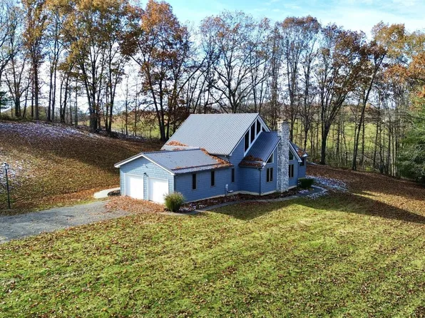 3055 Glenfinnan Dr, Albany, OH 45710