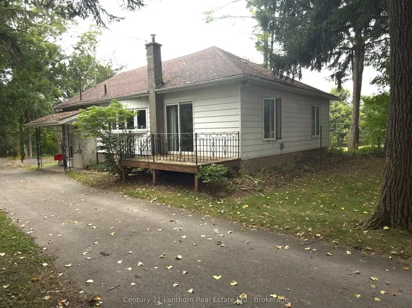 472 County Road 10 Rd W, Prince Edward County, ON K0K 2T0