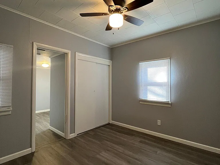 8 N Edison St — Photo 5
