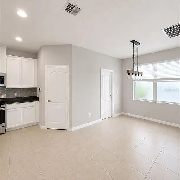 12061 Lidflower St — Photo 11