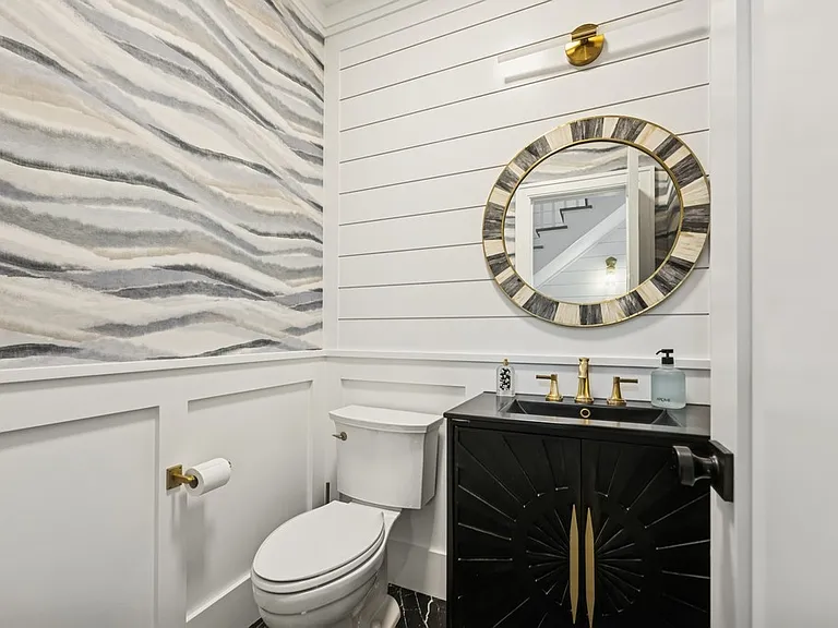 18 Red Cedar Rd — Photo 30