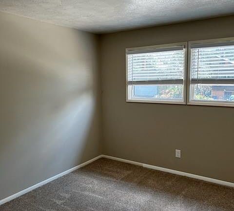 5th image of 1121 W 7th Ave APT 12