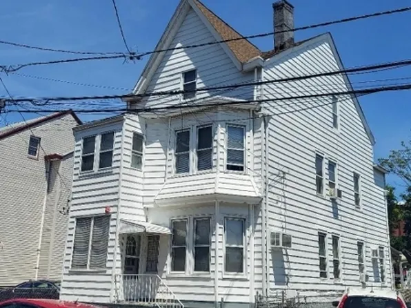 69 Chestnut St, Paterson City, NJ 07501