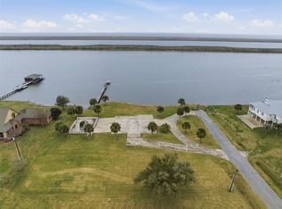353 Gulfway Dr, Hackberry, LA 70645