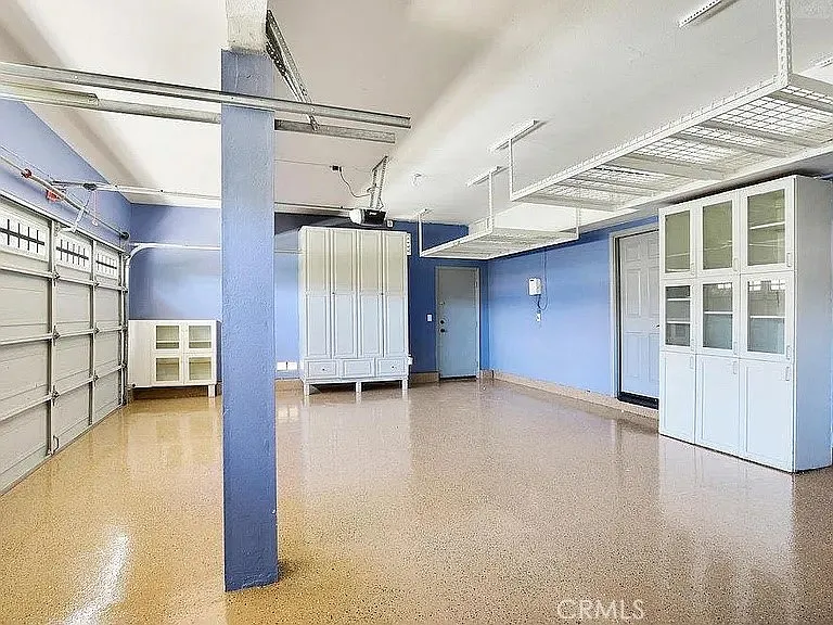 948 Ellesmere Way — Photo 36