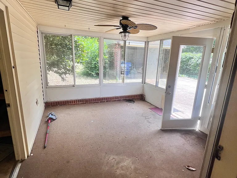 114 Northgate Dr — Photo 7