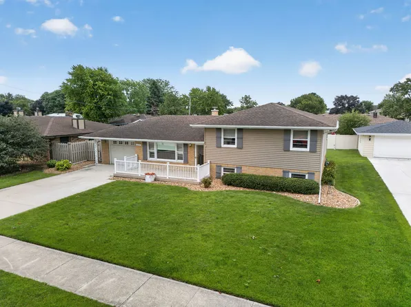 1817 Root St, Crest Hill, IL 60403