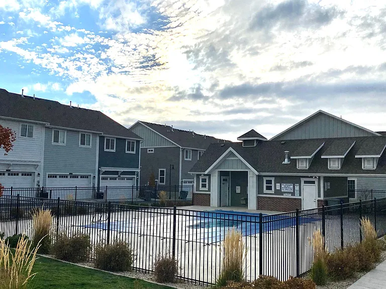 285 E 340 N — Photo 13