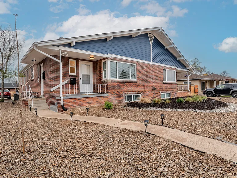 3243 N Kearney St #A — Photo 25