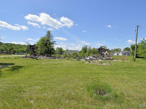 2nd image of 8308 Belleview Ave