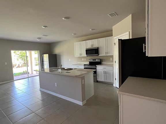 4th image of 18565 Marlin Kite Ln