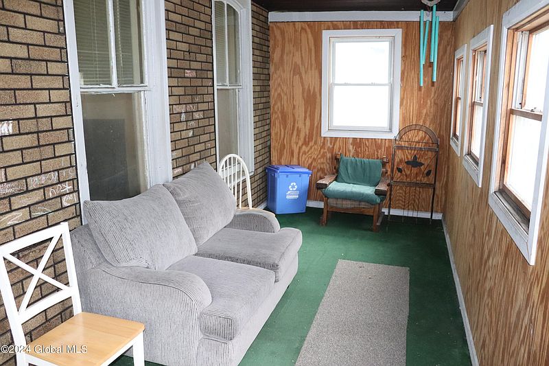 2nd image of 1208 Broadway