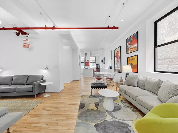 2nd image of 141 W 26th St #Loft4