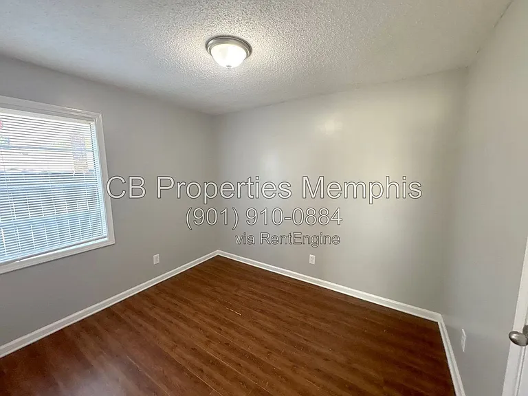 4316 Springwind Rd — Photo 4