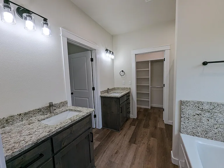 819 E Finley Ridge Dr — Photo 11